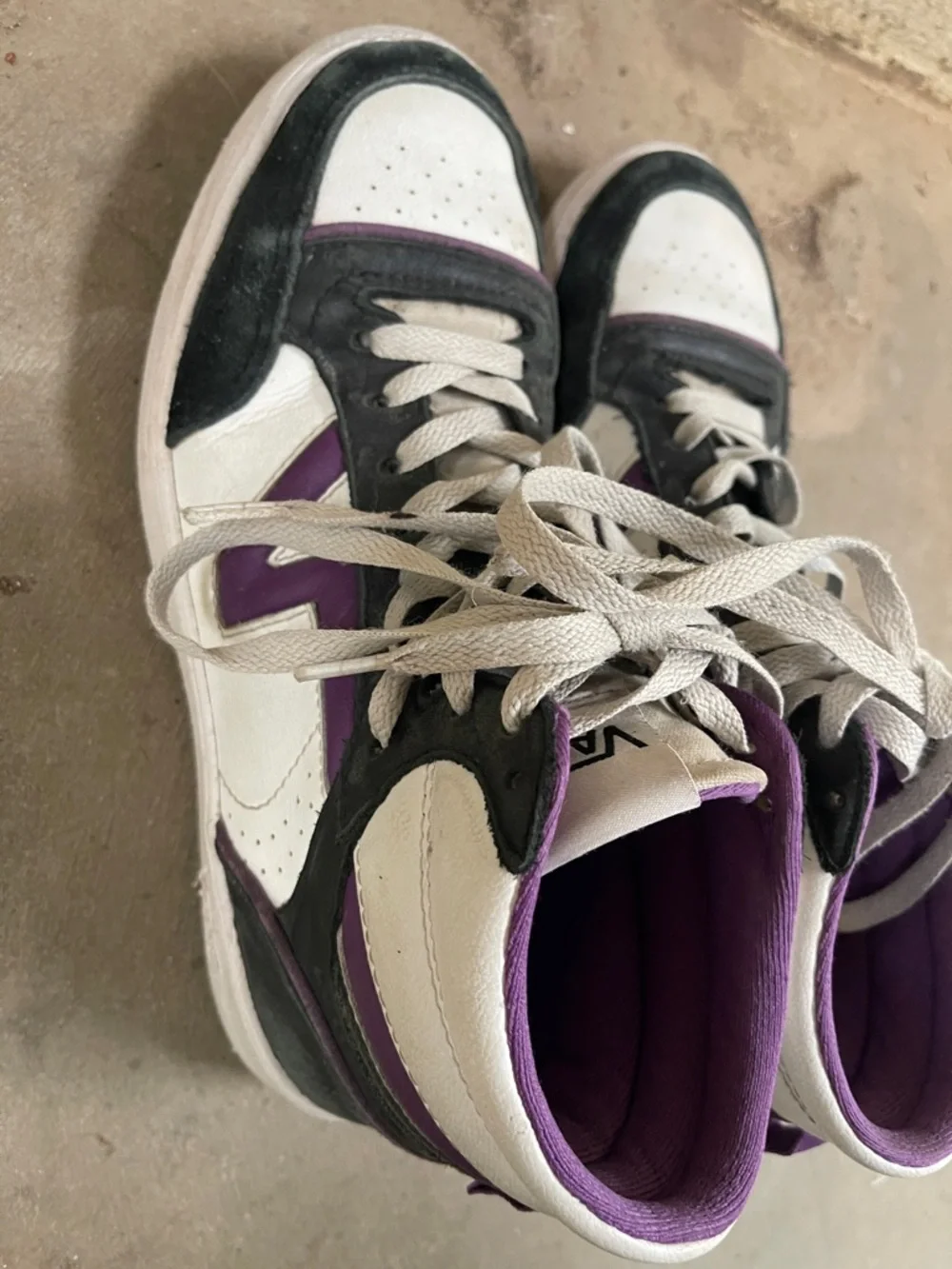 Vans Sneakers Sz 8.5 Women’s - Picture 5 of 5